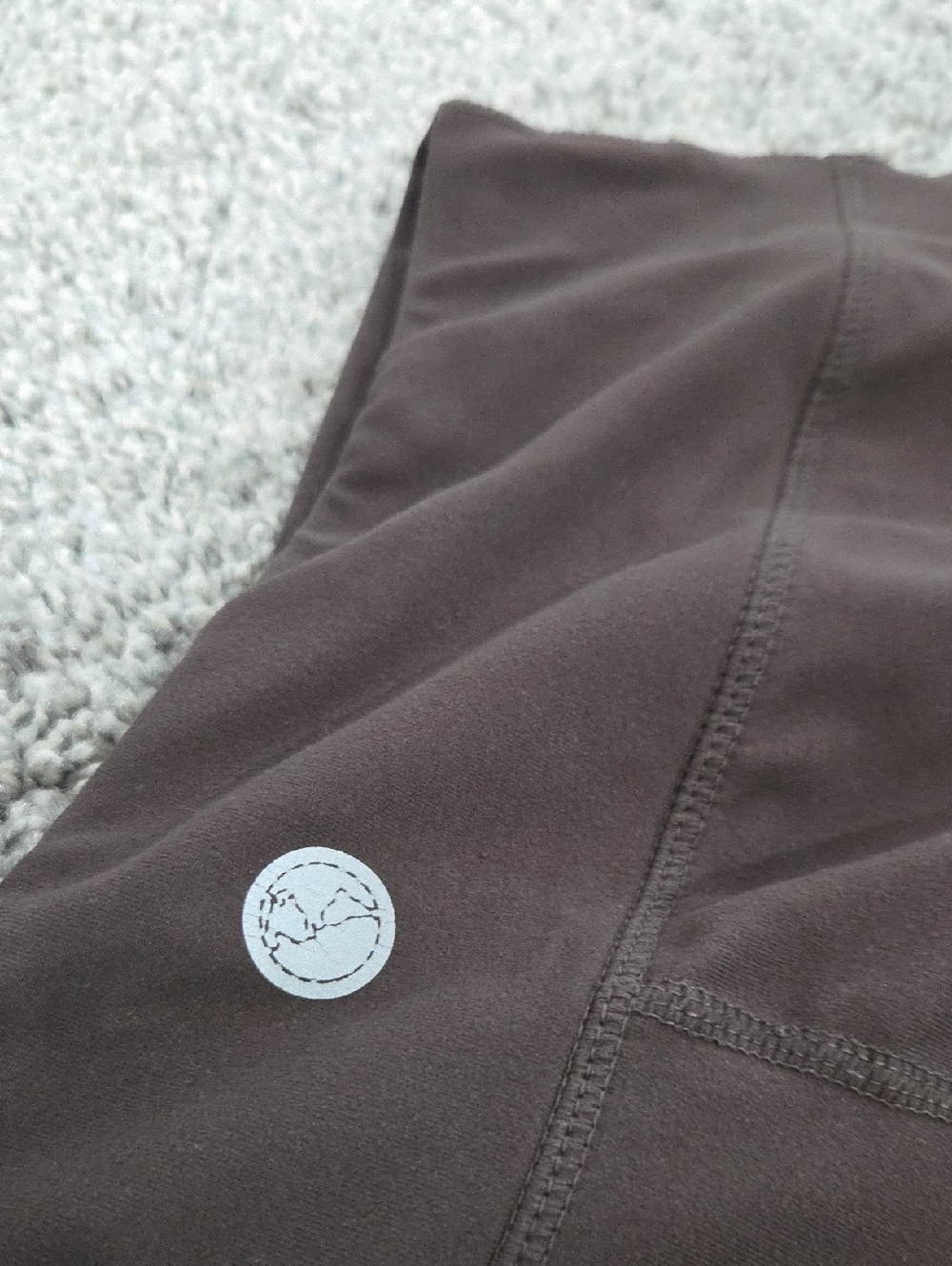THREADS 4 THOUGHT Dark Brown Casual Jogger Pants Cuffed Size Medium - Picture 8 of 9